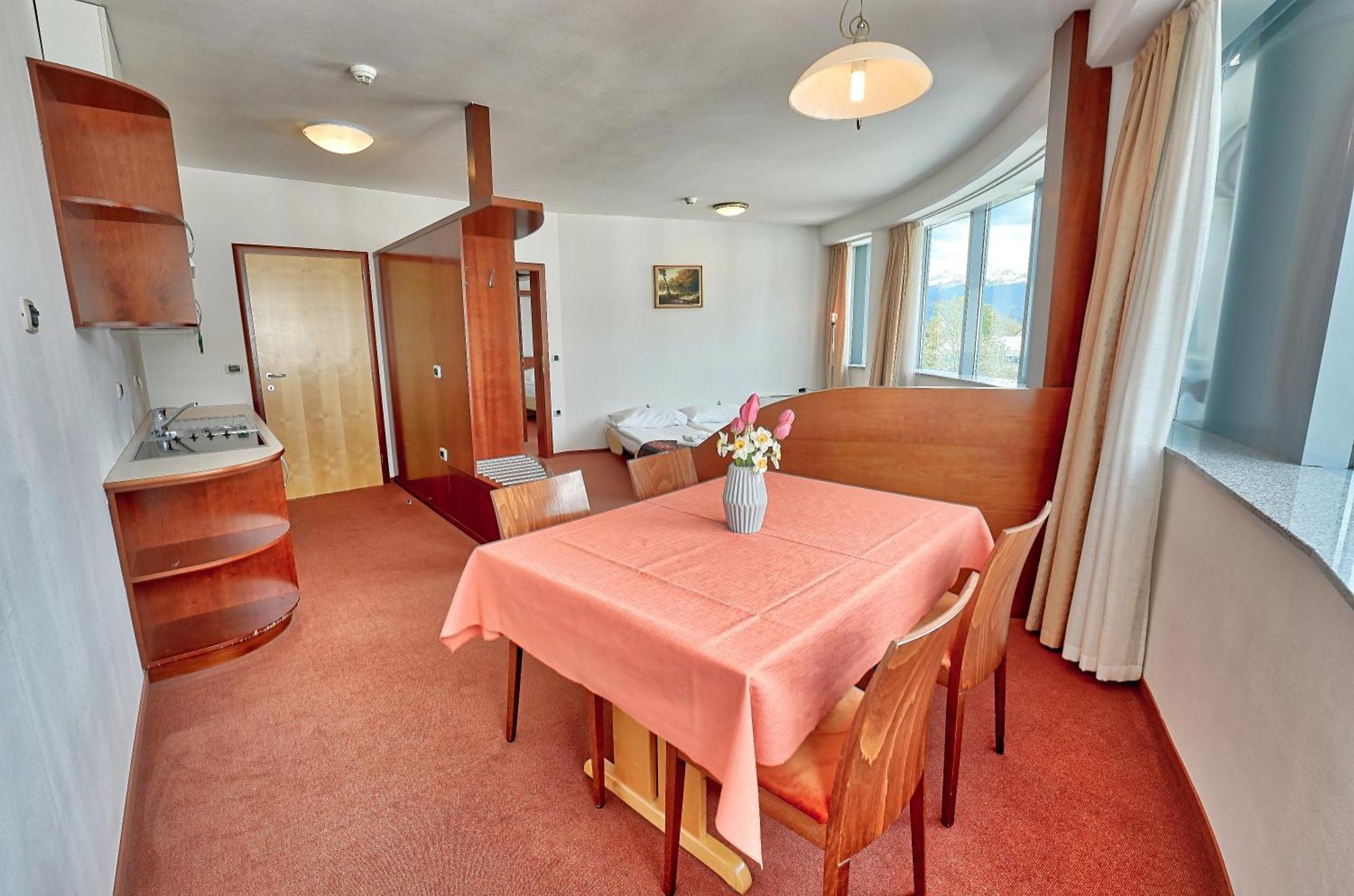 Hotel Krek Superior Lesce  Exterior photo
