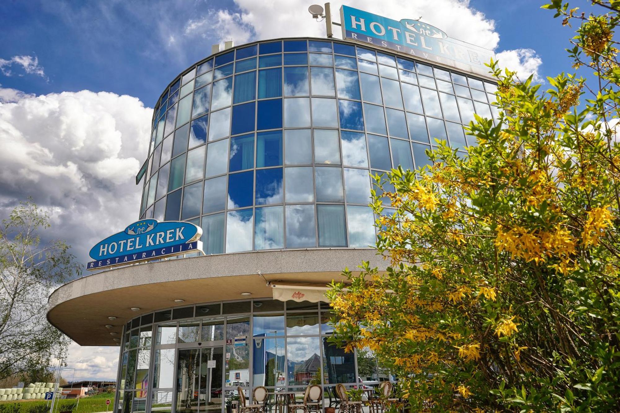 Hotel Krek Superior Lesce  Exterior photo