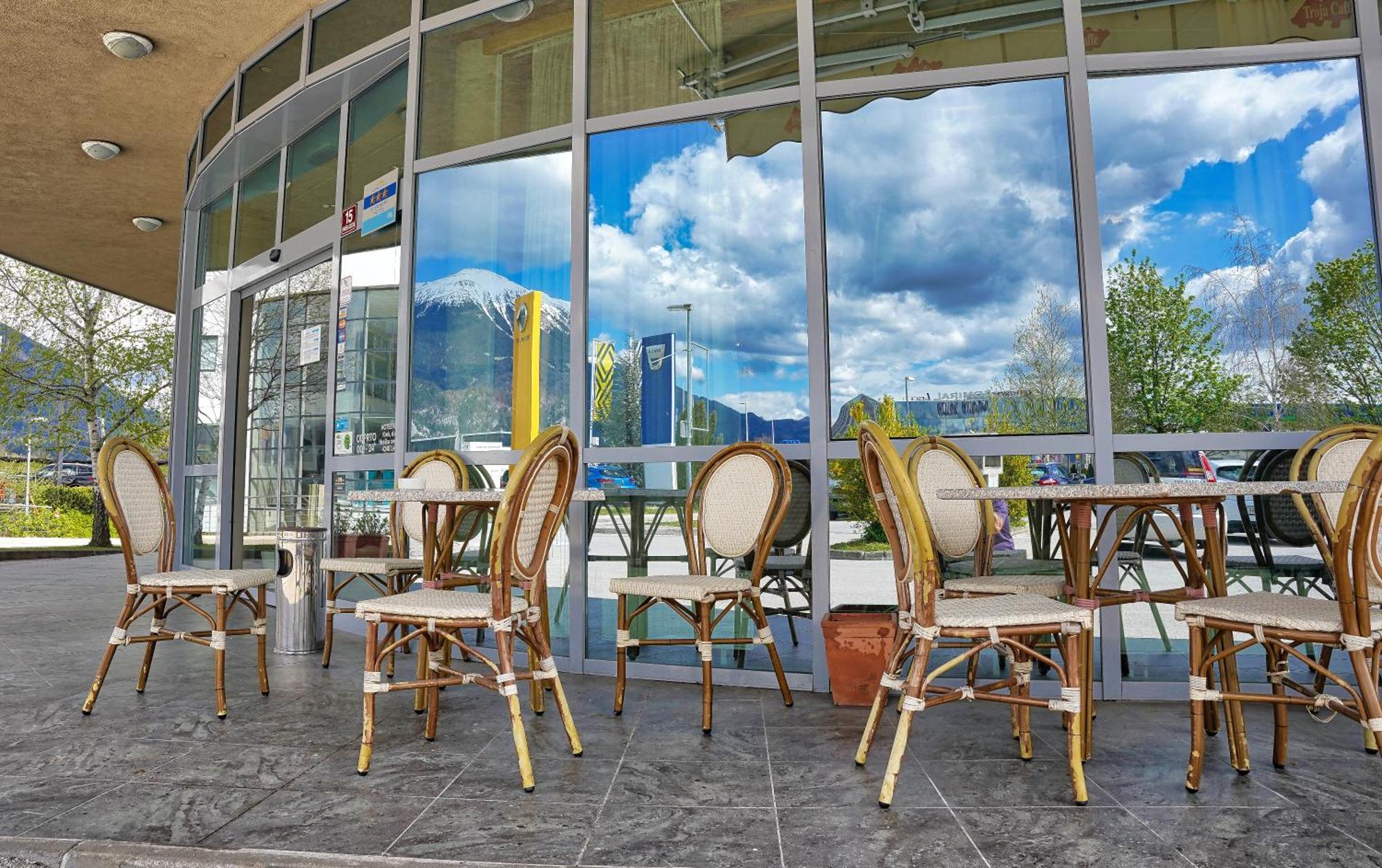 Hotel Krek Superior Lesce  Exterior photo
