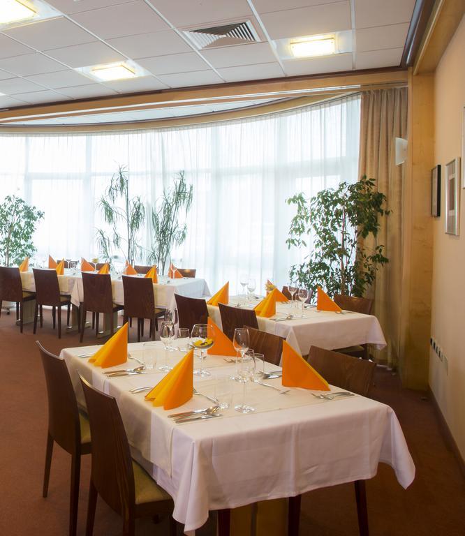Hotel Krek Superior Lesce  Exterior photo